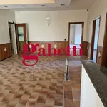 Rent 5 bedroom apartment of 150 m² in San Nicola la Strada