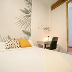 Rent 7 bedroom apartment in Valencia