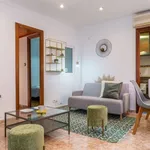 Rent 3 bedroom apartment of 65 m² in barcelona