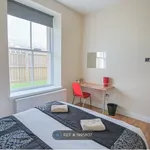 Rent 4 bedroom flat in Scotland