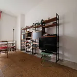 Rent 2 bedroom apartment of 75 m² in Milan