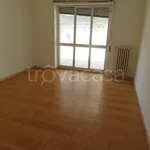 Affitto 1 camera appartamento di 320 m² in Lamezia Terme