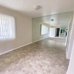 Rent 1 bedroom apartment in Santa Monica