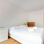 Rent 5 bedroom apartment of 91 m² in paris