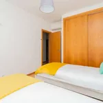 Rent 3 bedroom apartment in lisbon