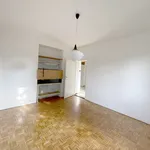 Pronajměte si 4 ložnic/e byt o rozloze 81 m² v Zlín