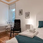 Rent a room in lisbon