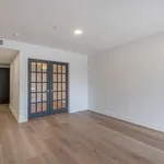 Rent 1 bedroom apartment in Montreal