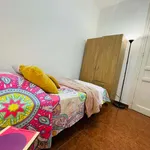 Rent a room of 180 m² in Madrid