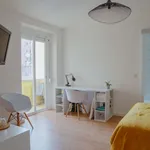 Rent a room in lisbon