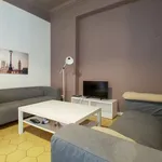 Rent a room of 189 m² in barcelona