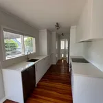 Rent 3 bedroom house in Kaipātiki