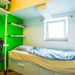 Rent a room of 140 m² in brussels