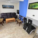 Rent 4 bedroom apartment in West Midlands