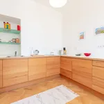 Pronajměte si 1 ložnic/e byt o rozloze 65 m² v Prague