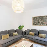 Rent 3 bedroom apartment in barcelona