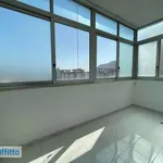 Affitto 5 camera appartamento di 140 m² in Palermo