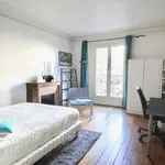  appartement avec 4 chambre(s) en location à Paris