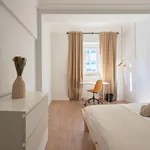 Rent 7 bedroom apartment in Lisbon