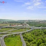 Pronajměte si 3 ložnic/e byt o rozloze 45 m² v Praha