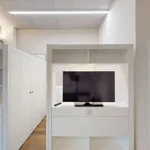 Rent 1 bedroom apartment of 36 m² in Zürich