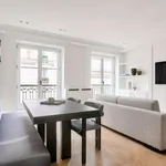 Appartement de 69 m² avec 2 chambre(s) en location à Paris