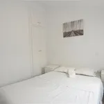 Rent 6 bedroom apartment in Madrid