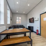 Rent 4 bedroom flat in Worcester