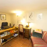 Rent a room of 150 m² in lisbon