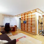 Rent 4 bedroom apartment of 104 m² in München