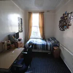 Rent 1 bedroom student apartment in 60