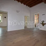 Rent 3 bedroom apartment of 200 m² in Merate