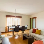 Rent 3 bedroom apartment in Porto