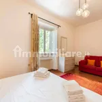 Rent 1 bedroom apartment of 65 m² in Florence