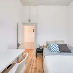 Rent a room of 200 m² in Lisboa