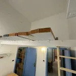 Affitto 6 camera appartamento di 180 m² in Bologna