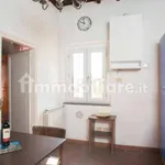 Rent 1 bedroom apartment of 40 m² in Florence