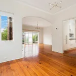 Rent 4 bedroom house in Balwyn North