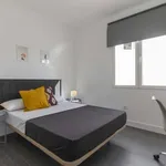 Rent a room of 150 m² in madrid