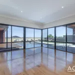 Rent 4 bedroom house in Mindarie