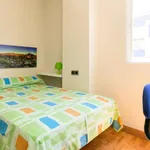 Rent a room of 75 m² in granada