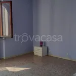 Affitto 5 camera appartamento di 122 m² in Alessandria