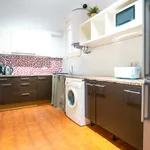 Rent a room of 110 m² in Barcelona