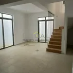 Rent 3 bedroom house of 210 m² in Άλιμος