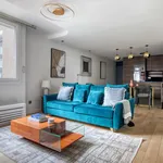 Appartement de 775 m² avec 2 chambre(s) en location à Paris