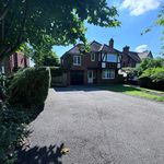 Rent 4 bedroom flat in Derby