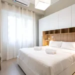 Rent 4 bedroom apartment of 75 m² in Milan