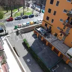 Affitto 2 camera appartamento di 75 m² in Bologna