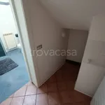 Rent 4 bedroom apartment of 70 m² in Adria