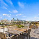 Rent 2 bedroom apartment in Jersey City